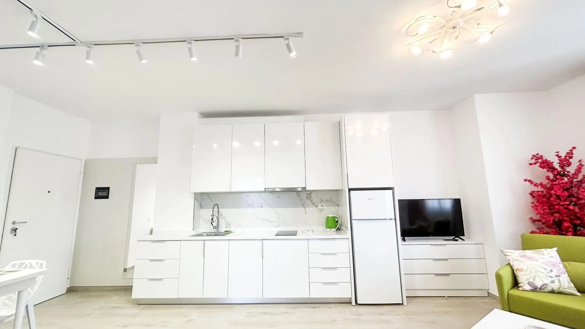 2 Bedroom Apartment 928 Golem