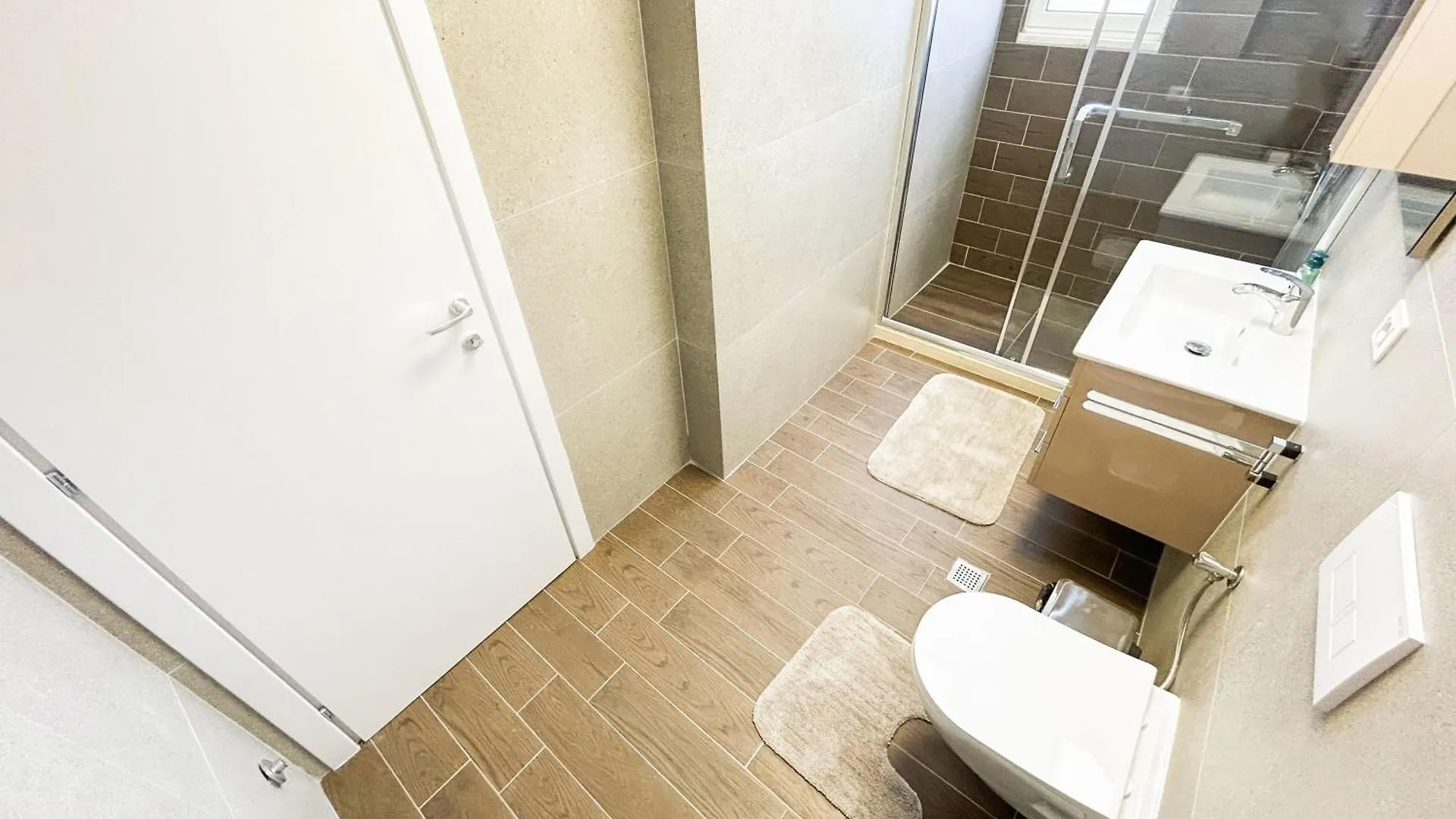 2 Bedroom Apartment 928 Golem  Albania